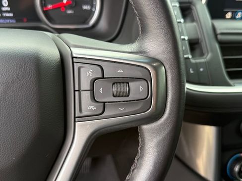 Used 2021 Chevrolet Tahoe Z71 w/ Z71 Off-Road Package image 17