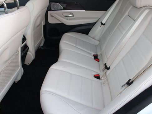 New 2026 Mercedes-Benz GLE 450e 4MATIC image 15