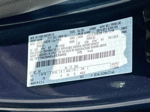 Used 2020 Ford F250 Platinum w/ FX4 Off-Road Package AWD/4WD image 32