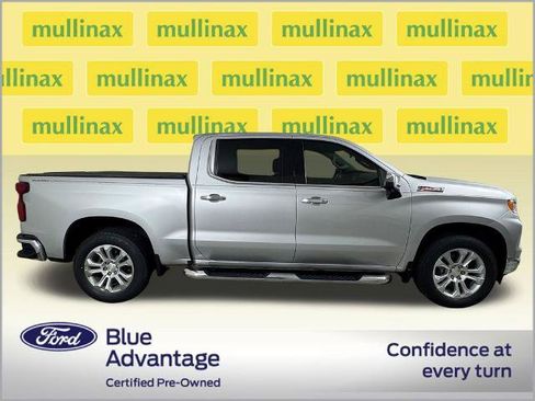 Used 2022 Chevrolet Silverado 1500 LTZ AWD/4WD image 2