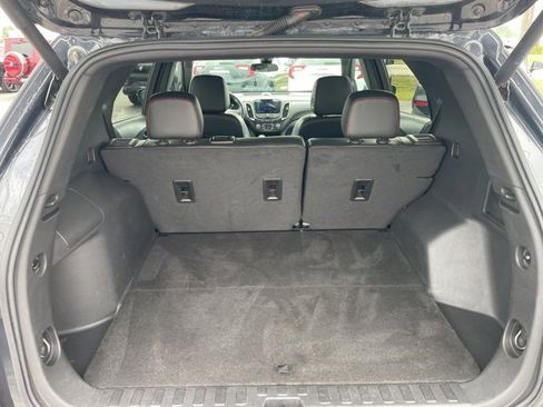 Used 2022 Chevrolet Equinox RS w/ RS Leather Package image 19