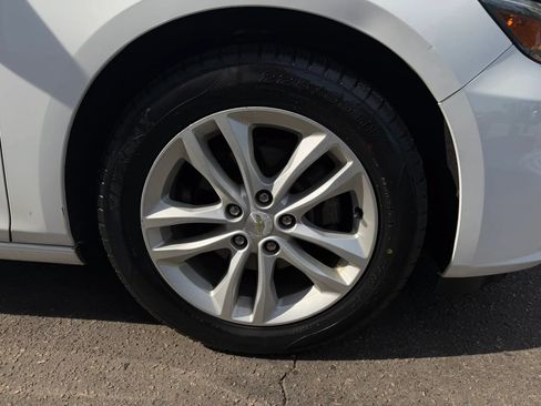 Used 2016 Chevrolet Malibu LT FWD image 35
