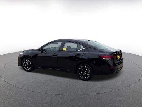 Used 2025 Nissan Sentra SV image 10