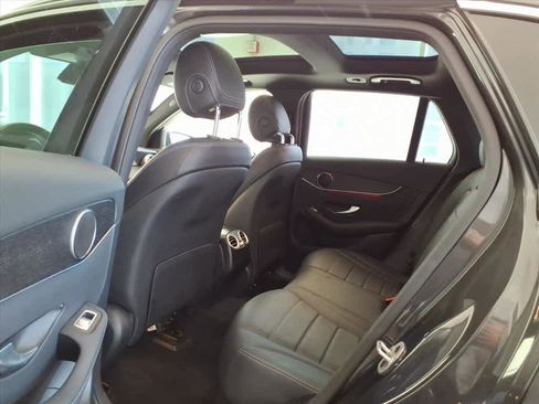 Used 2022 Mercedes-Benz GLC 300 4MATIC image 16