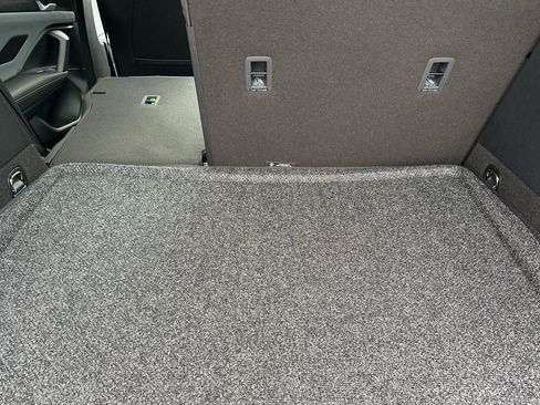 New 2026 Volkswagen Tiguan SE image 14