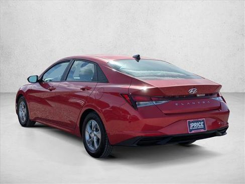 Certified 2021 Hyundai Elantra SE FWD image 8