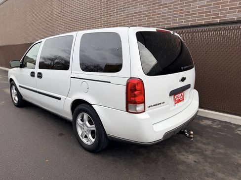 Used 2008 Chevrolet Uplander LS w/ Climate Package FWD image 5