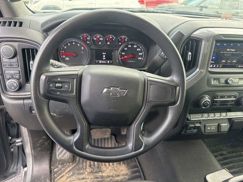 Used 2021 Chevrolet Silverado 1500 Custom Trail Boss AWD/4WD image 16