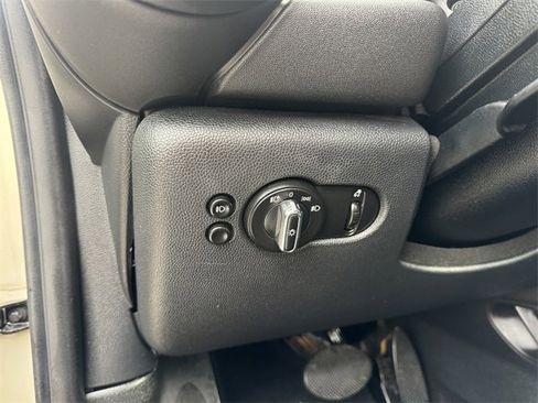 Used 2019 MINI Cooper S w/ Premium Package image 14