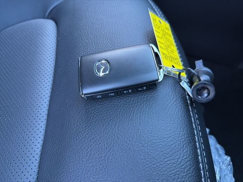 New 2025 MAZDA CX-5 AWD 2.5 S w/ Preferred Package image 26