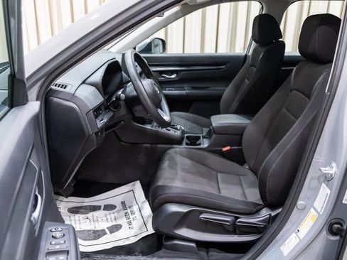 Used 2024 Honda CR-V LX image 9