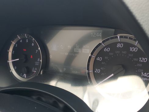 Certified 2024 Toyota Highlander LE FWD image 25