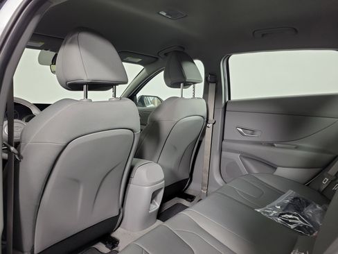 New 2025 Hyundai Elantra SEL image 33