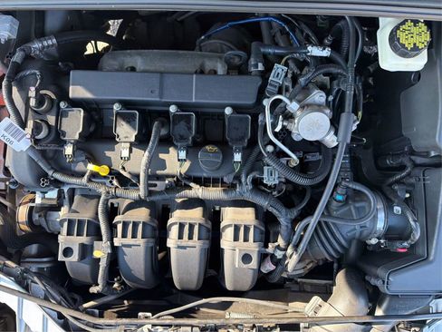 Used 2017 Ford Focus Titanium w/ Titanium Technology Package image 14