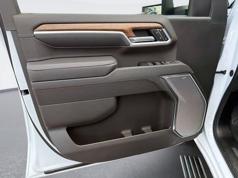 New 2026 Chevrolet Silverado 3500 High Country w/ High Country Premium Package AWD/4WD image 18