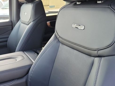 New 2026 Ford Expedition Max Platinum AWD/4WD image 17