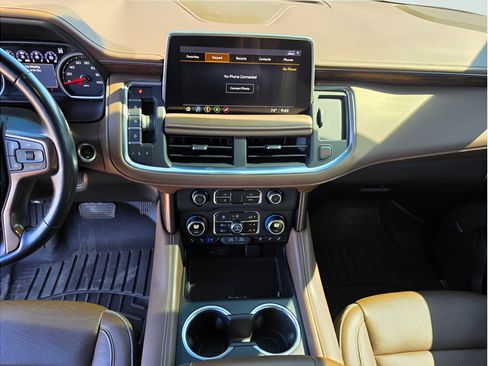 Used 2021 Chevrolet Suburban High Country AWD/4WD image 11
