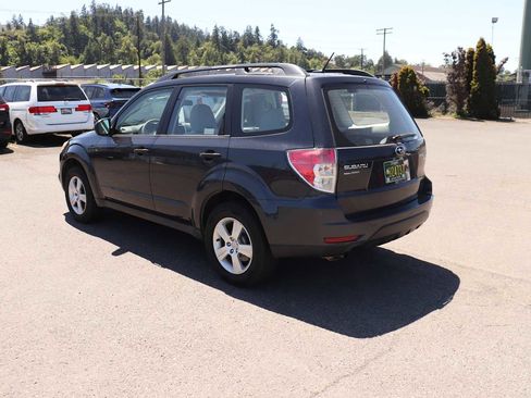 Used 2013 Subaru Forester 2.5X AWD/4WD image 7