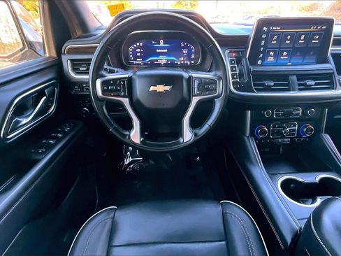 Certified 2023 Chevrolet Suburban Premier image 9