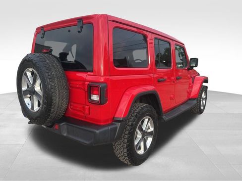 Used 2021 Jeep Wrangler Unlimited Sahara w/ Cold Weather Group AWD/4WD image 8