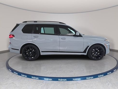 Used 2024 BMW X7 xDrive40i w/ M Sport Package AWD/4WD image 6