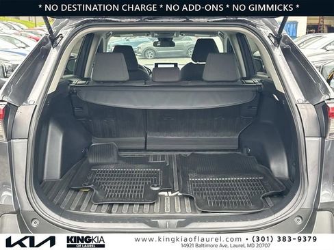 Used 2024 Toyota RAV4 XLE AWD/4WD image 19