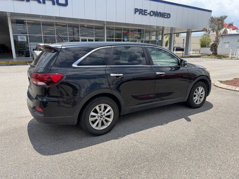 Used 2019 Kia Sorento L FWD image 3