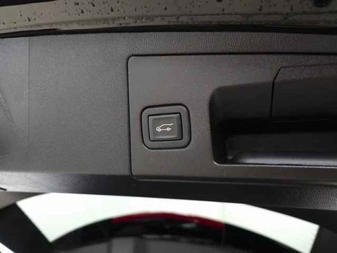 Certified 2023 Cadillac XT5 Premium Luxury image 8