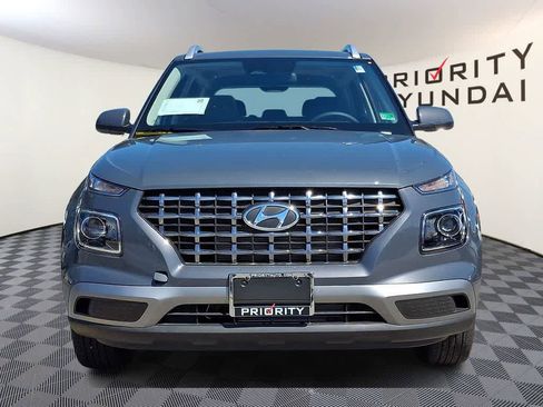 New 2026 Hyundai Venue SEL FWD image 2