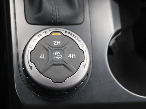 Used 2025 Ford Bronco Big Bend image 24