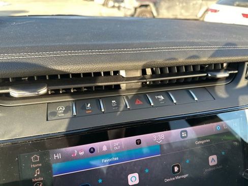 New 2026 Jeep Grand Cherokee Altitude AWD/4WD image 33