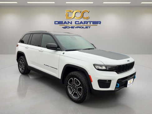 Used 2022 Jeep Grand Cherokee Trailhawk image 9