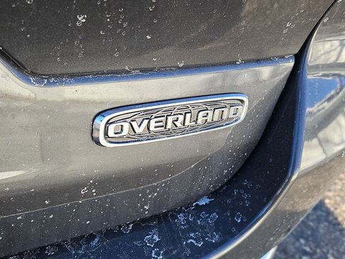 Used 2023 Jeep Grand Cherokee Overland image 12