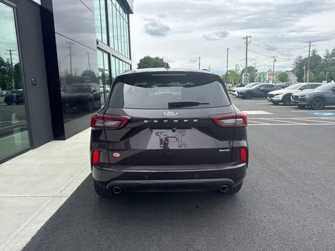 Used 2023 Ford Escape ST-Line Elite AWD/4WD image 4