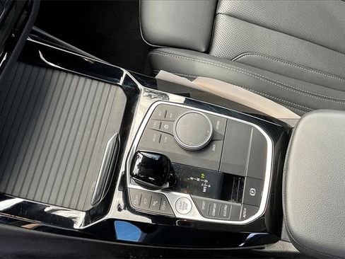 Used 2024 BMW X3 sDrive30i w/ Convenience Package image 16