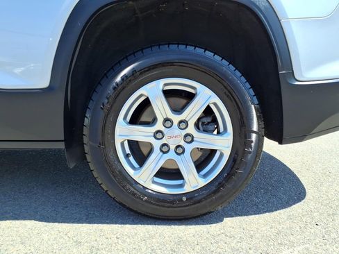 Used 2019 GMC Acadia SLE image 22