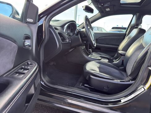 Used 2013 Chrysler 200 Limited w/ Sun/Sound Group image 10