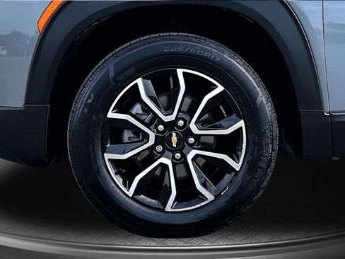 Used 2021 Chevrolet TrailBlazer ACTIV w/ Convenience Package AWD/4WD image 32
