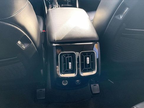 Used 2023 Kia Sorento SX image 33