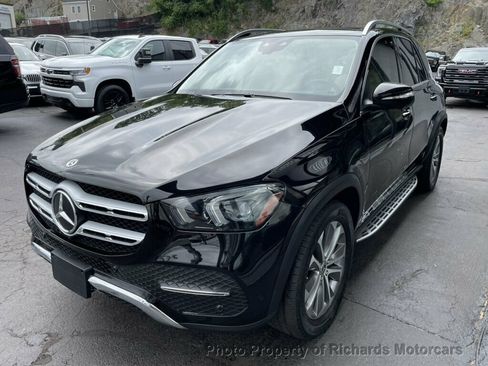 Used 2023 Mercedes-Benz GLE 450 4MATIC image 3