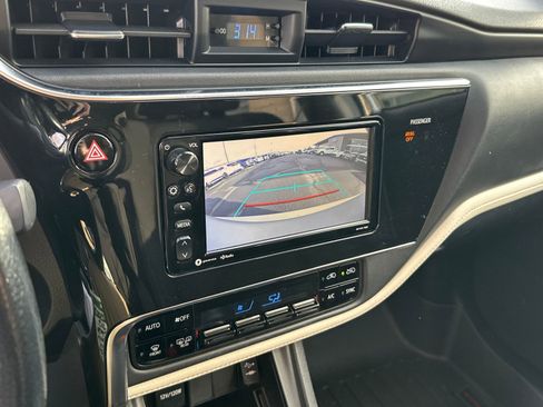 Used 2017 Toyota Corolla iM image 14