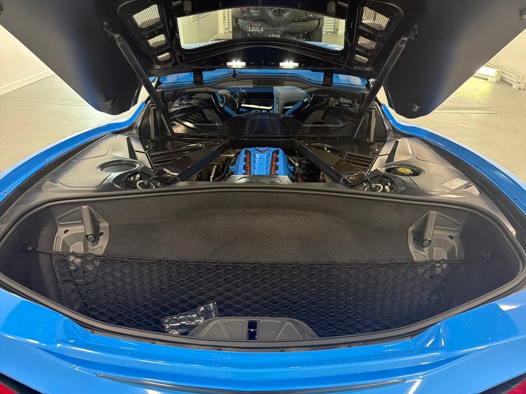Used 2021 Chevrolet Corvette Stingray Premium Cpe w/ Z51 Performance Package RWD image 8