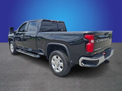 Used 2021 Chevrolet Silverado 2500 LTZ w/ LTZ Premium Package AWD/4WD image 6