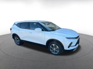 Used 2026 Chevrolet Blazer LT FWD video 2