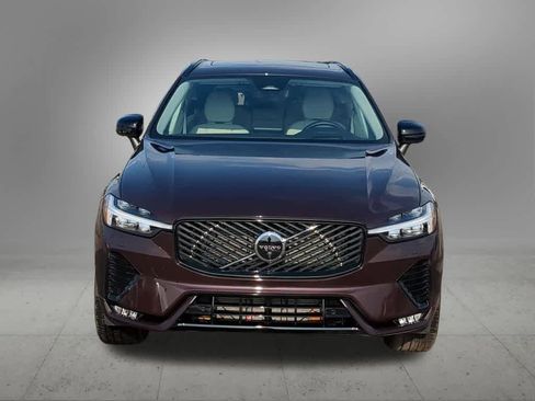 Used 2026 Volvo XC60 B5 Ultra w/ Protection Package Premier image 9