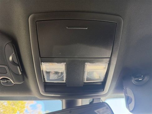 Used 2023 Dodge Challenger SXT w/ Blacktop Package image 24