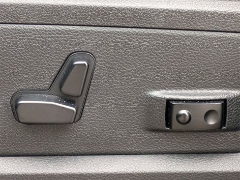 Used 2017 RAM 1500 Big Horn image 21