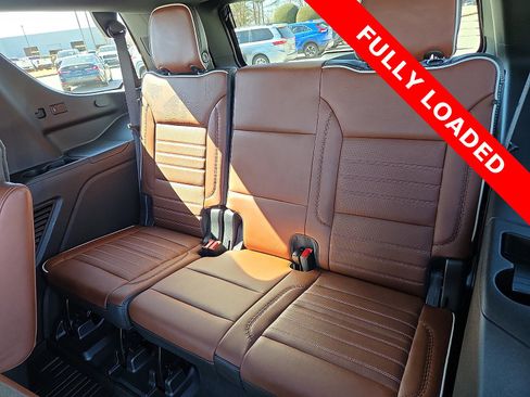 Used 2023 GMC Yukon Denali Ultimate image 10