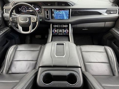 Used 2022 GMC Yukon Denali w/ Advanced Technology Package image 21