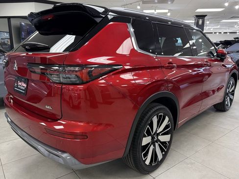 New 2026 Mitsubishi Outlander SEL image 6